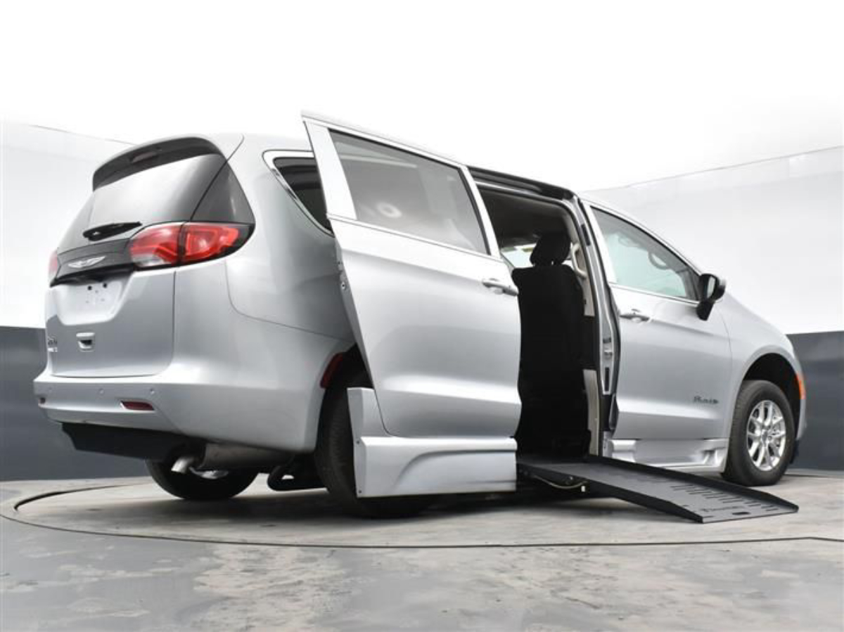 2023 CHRYSLER VOYAGER - Image 20