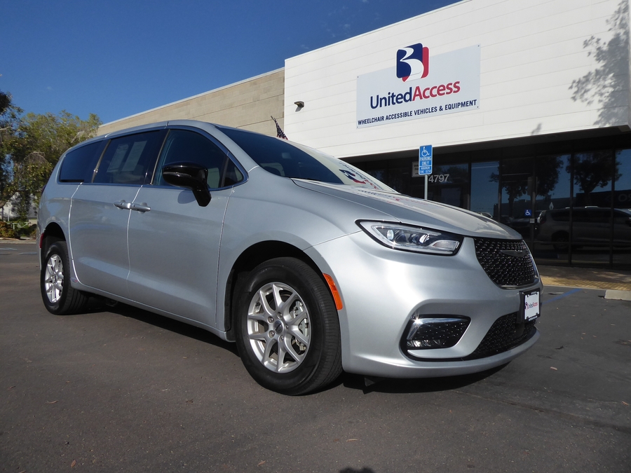 Used 2024 Chrysler Pacifica Touring - ATS Rear Entry Fold Out Manual Ramp