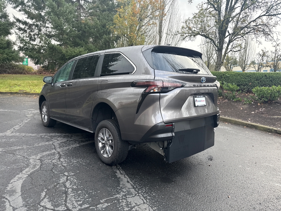 Used 2023 Toyota Sienna Hybrid LE - Vantage Mobility Rear Entry Entry Fold Out Manual Ramp