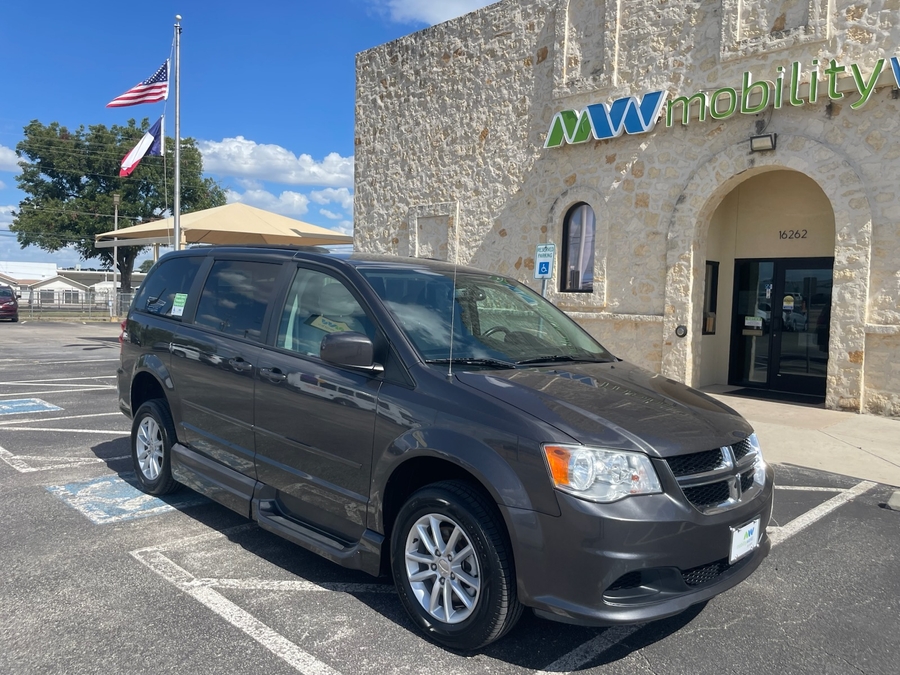  Dodge Grand Caravan image number 1