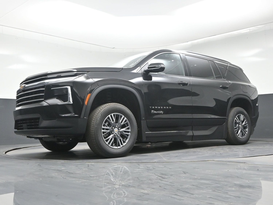 New 2026 Chevrolet Traverse 1LT - BraunAbility Side Entry In Floor Automatic Ramp