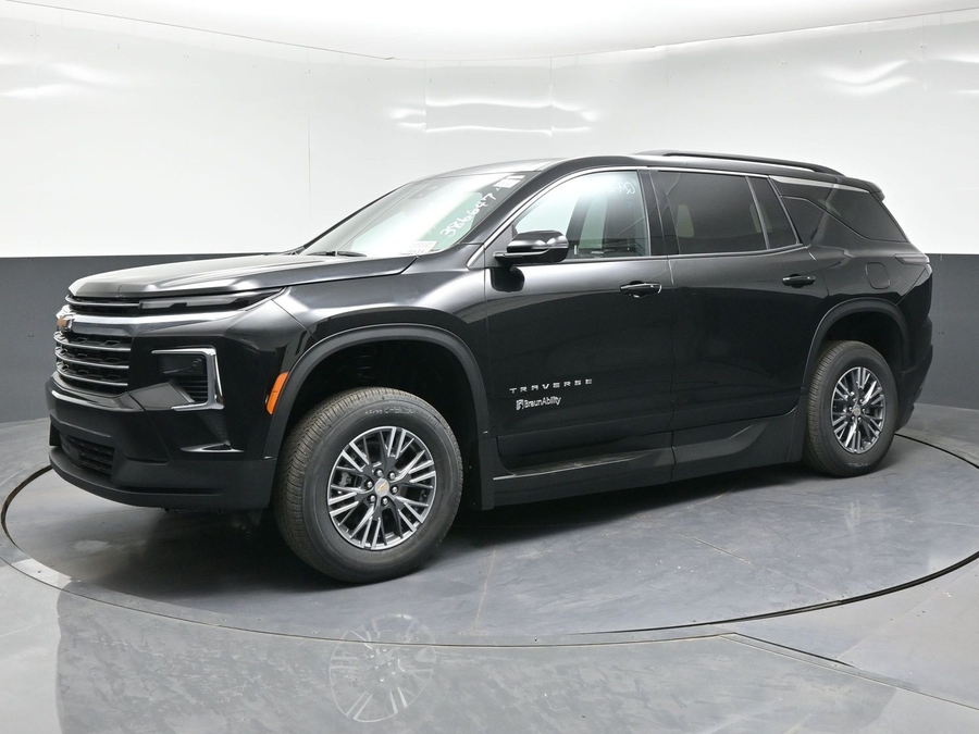 New 2026 Chevrolet Traverse 1LT - BraunAbility Side Entry In Floor Automatic Ramp