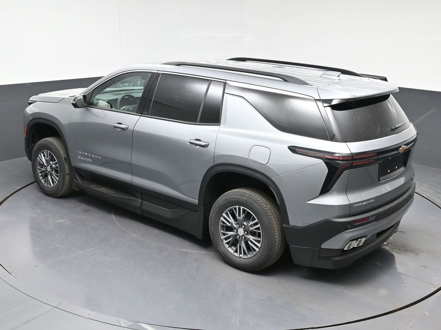 New 2026 Chevrolet Traverse 1LT - BraunAbility Side Entry In Floor Automatic Ramp