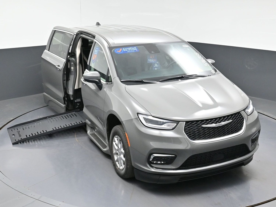 Used 2023 Chrysler Pacifica Touring L - BraunAbility Side Entry Fold Out Automatic Ramp