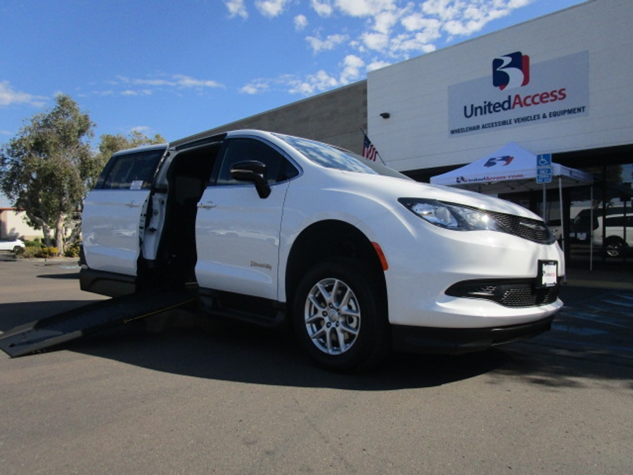 New 2025 Chrysler Voyager LX - BraunAbility Commercial Side Entry Entry Fold Out Manual Ramp