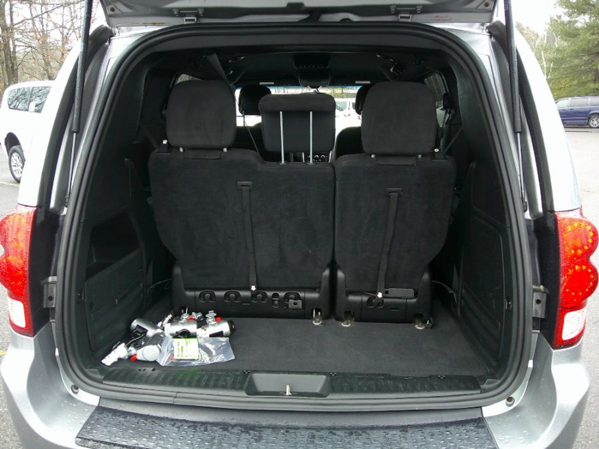 2015 DODGE GRAND CARAVAN - Image 19