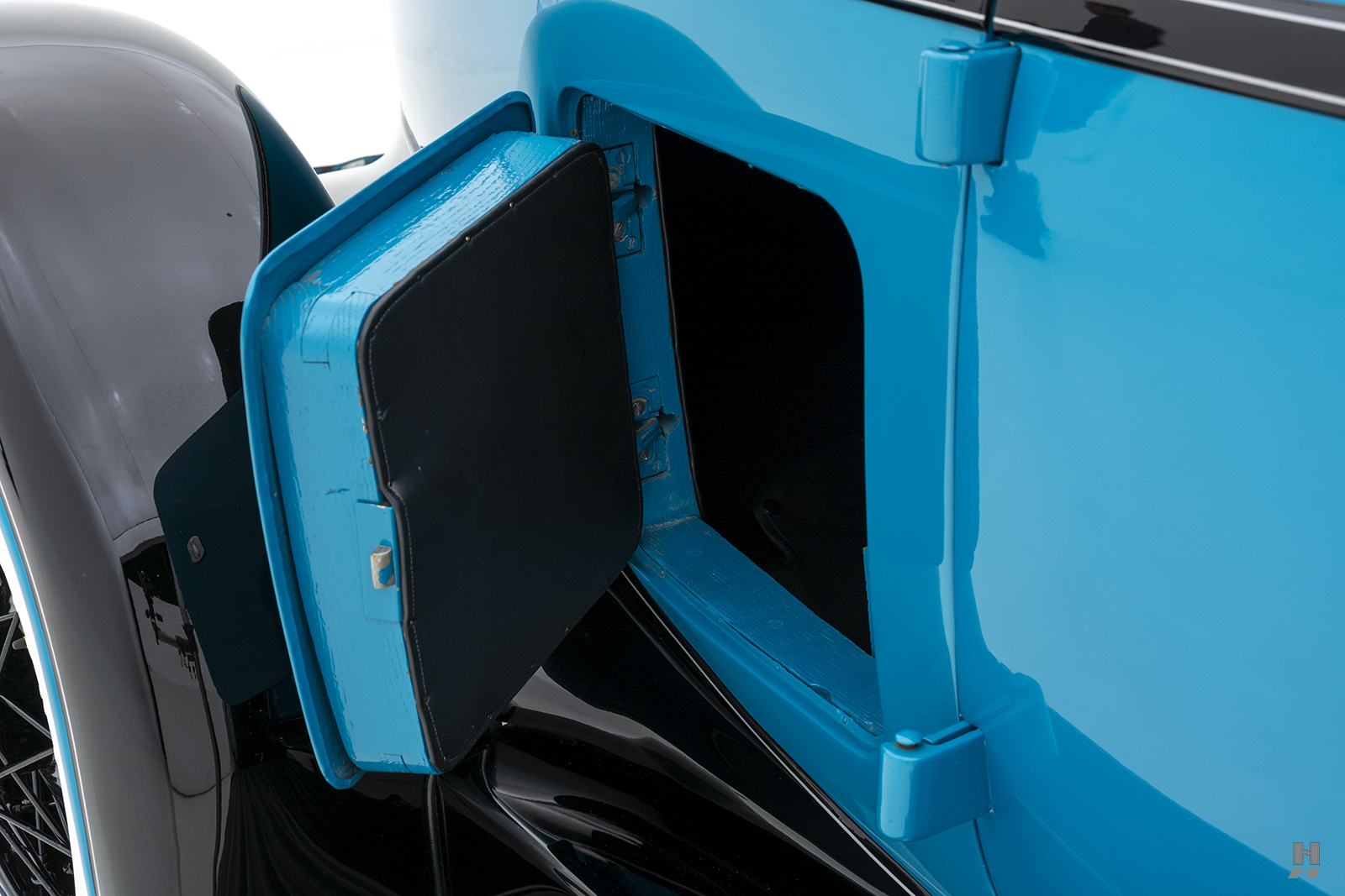 Photo of the Car