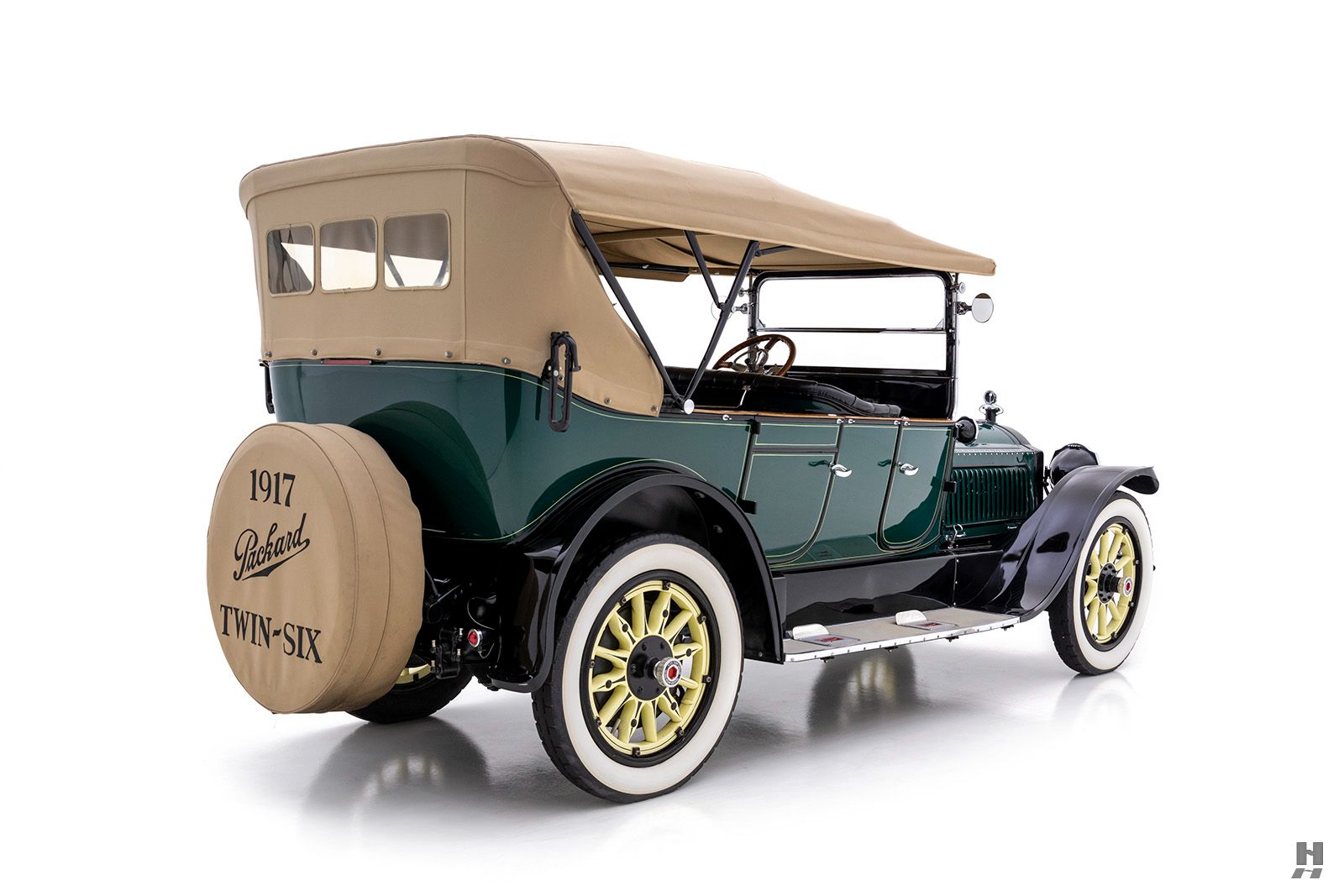 1917 Packard Twin Six Touring |