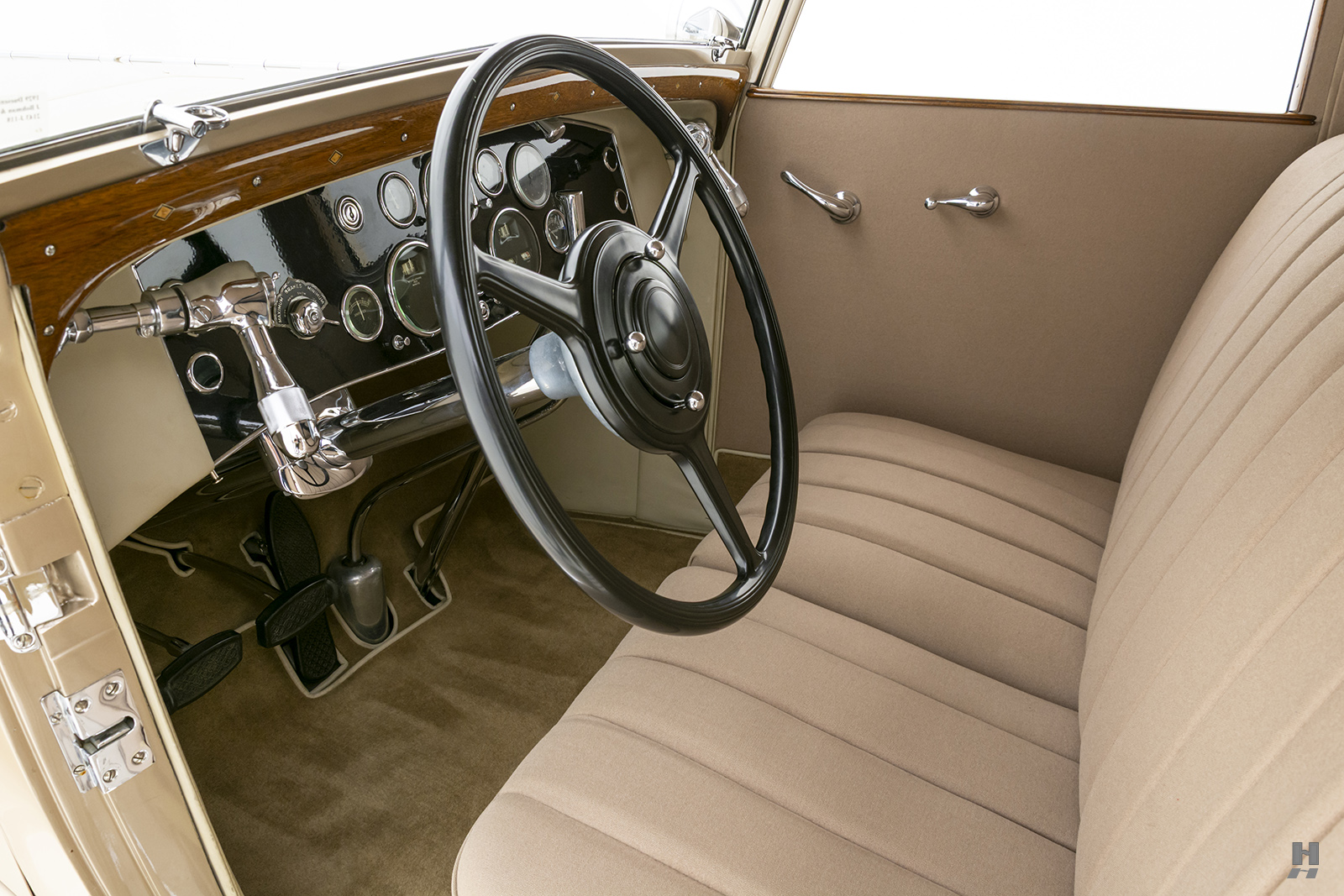 Photo of the Car