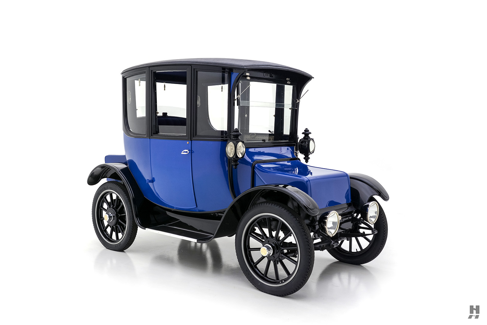 Photo of the Car