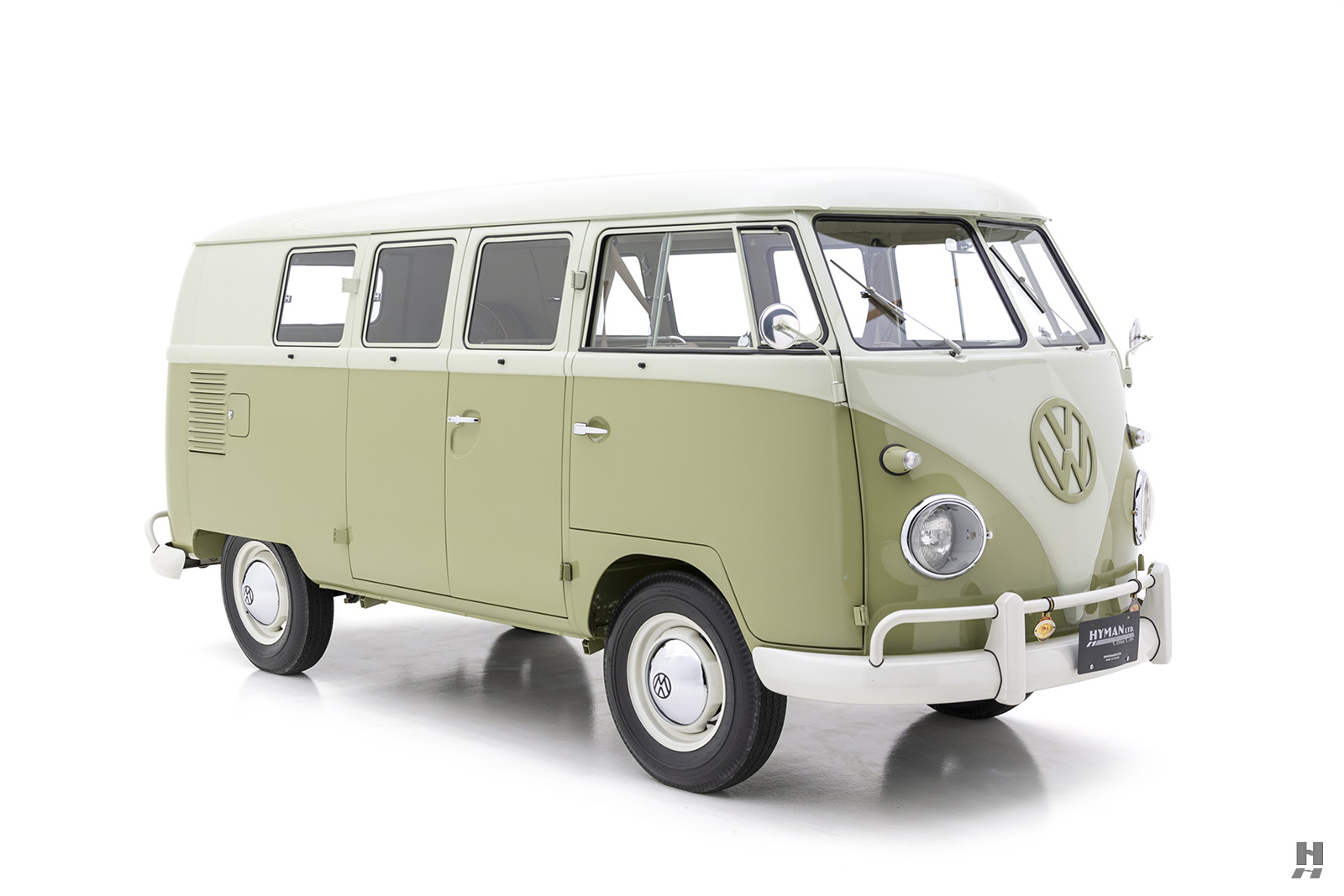1961 Volkswagen Type 2 Bus |