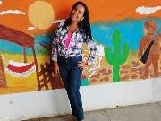 Kelly bateu com a cabeça no calçamento da avenida principal da cidade e sofreu traumatismo craniano.