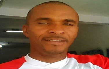 A vítima chegou a ser socorrida para o hospital da cidade, mas não resistiu aos ferimentos.