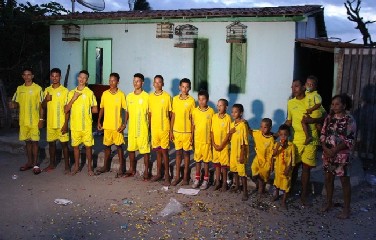 O nome ainda não tem, a única coisa certa é que iniciará com a letra 'R'. 