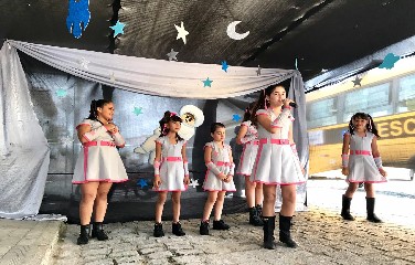 As apresentações foram realizadas por alunos do maternal ao 9º ano, nesta quinta (31/10) e sexta-feira (01/11). 