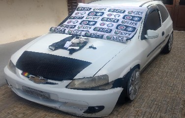 O material ilicito foi levado para a DT (Delegacia Territorial), onde foi realizado o registro da ocorrência.