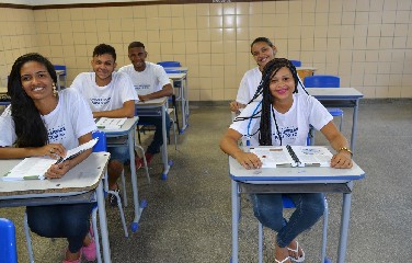 O projeto, criado em 2003, é desenvolvido em parceria com as universidades estaduais (UNEB, UESC, UEFS e UESB) e visa o fortalecimento da política de acesso à Educação Superior.