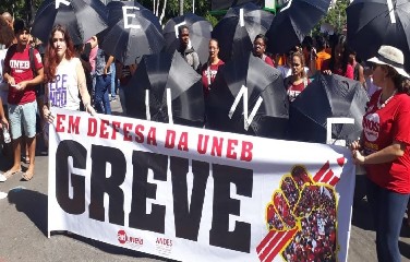 oram mais de R$ 40 milhões cortados de instituições na Bahia, com mais de 80 bolsas de estudo suspensas