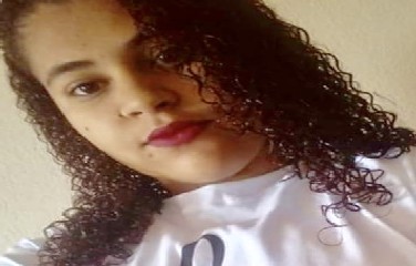 Adolescente foi morta a facadas nesse domingo 