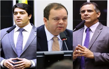 Deputados ligados à situação e oposição de Santaluz votam a favor da reforma da Previdência
