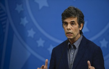 Segundo o ministro, as diretrizes para o tema estão em análise na pasta e devem ser divulgadas no momento oportuno