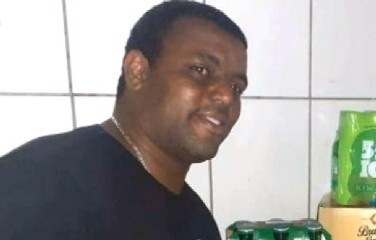 Cabo Clodoaldo foi atacado a tiros quando chegava em casa, acompanhado da esposa  