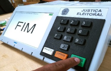 Além da carreata, fica liberada também a distribuição de material gráfico nos comitês ou diretamente nas residências de eleitores.
