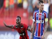 Marquinhos comemora gol.