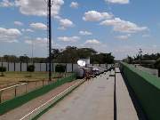 Dois homens numa moto teriam roubado a quantia.