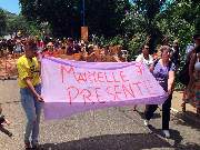 Manifestantes carregam faixas com nome de Marielle Franco