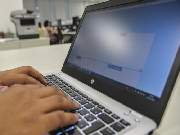 As  novas  regras  sobre  o  comércio  eletrônico  foram  incluídas  na  Lei  10.962,  de  2004 