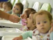 Falta de vagas em creches atinge mais as famílias com renda mais baixa, segundo mostram dados da Pnad 2017 divulgados nesta sexta-feira 