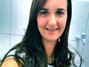 Dois filhos da vítima, de 2 e 6 anos, teriam presenciado o crime, segundo populares.