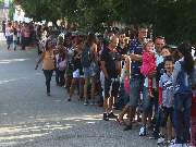 Pessoas enfrentam fila para se vacinar contra a febre amarela em Osasco, na Grande São Paulo 