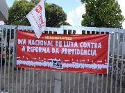 Além das reivindicações, os docentes protestaram contra a reforma da previdência