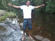 O operário se acidentou quando ele preparava a retirada da máquina.