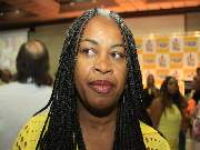 A secretária estadual usou o Facebook para denunciar a agressão que teria sofrido