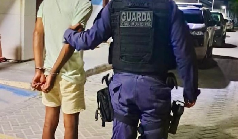 Homem foi encaminhado à Central de Flagrantes na cidade de Serrinha