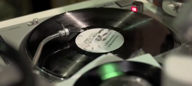 you-cant-get-baby-oil-on-your-mp3s-watch-a-documentary-on-the-state-of-vinyl-in-new-york-city