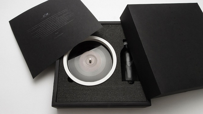 listen-to-a-record-made-of-ice-before-it-melts
