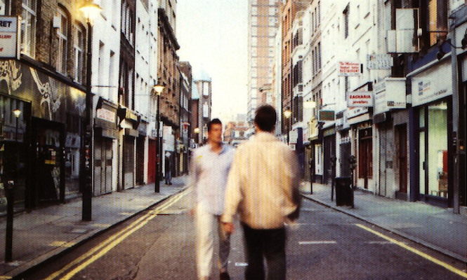 oasis-dominate-list-of-the-20-best-selling-vinyl-records-of-the-last-20-years