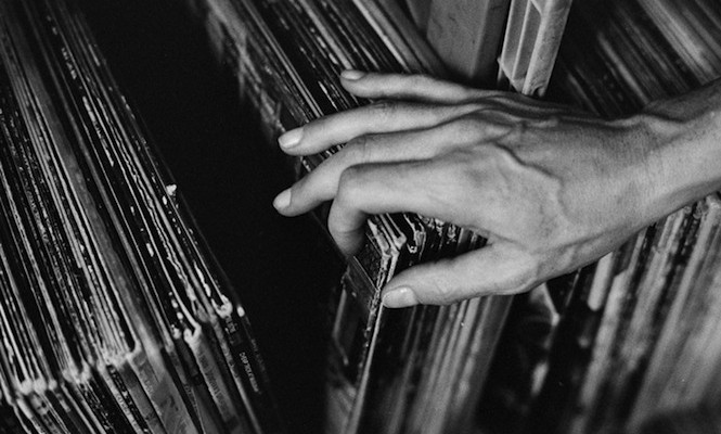 vinyl-sales-up-33-in-2013-random-access-memories-the-years-top-seller
