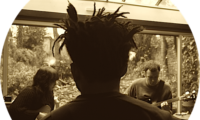 listen-to-and-download-a-new-summertime-vinyl-only-mix-from-bullions-pop-outfit-nautic