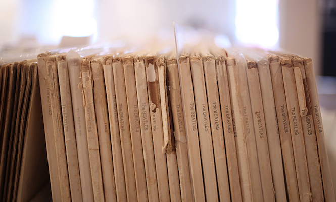 one-thousand-first-edition-copies-of-the-beatles-white-album-to-go-on-display-in-liverpool