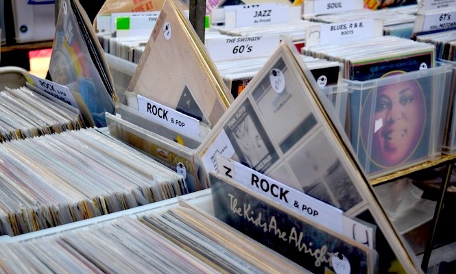 uks-biggest-record-fair-london-victoria