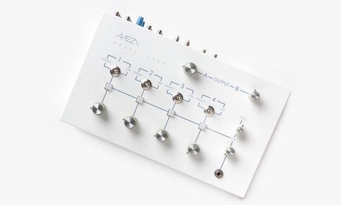 meza-model-zero-minimalist-rotary-mixer