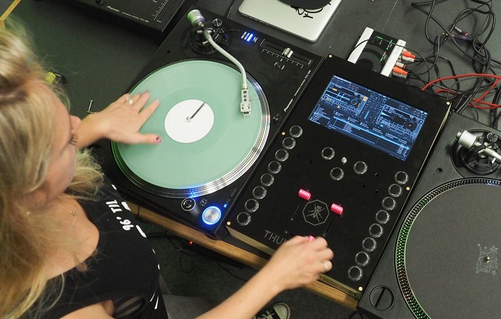 DJ Qbert's new mixer features a builtin computer The Vinyl Factory