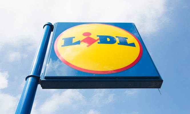 lidl-selling-turntables