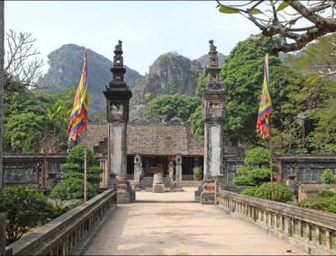 Los templos Dinh y Le en Hoa Lu