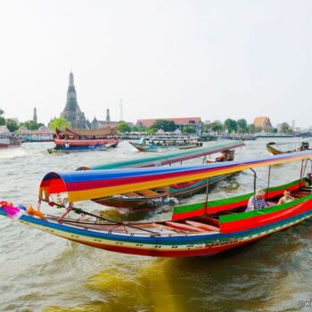 Canales y mercado flotante en Bangkok
